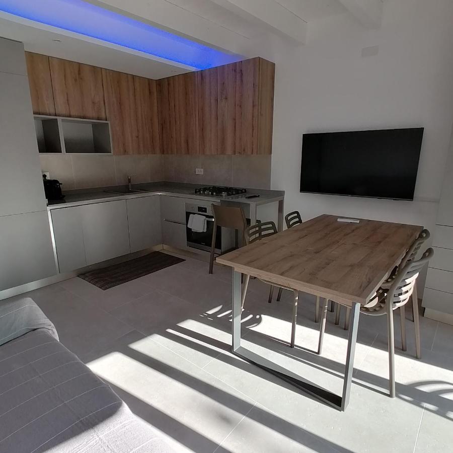 New Marina Apartments Torri Del Benaco Εξωτερικό φωτογραφία