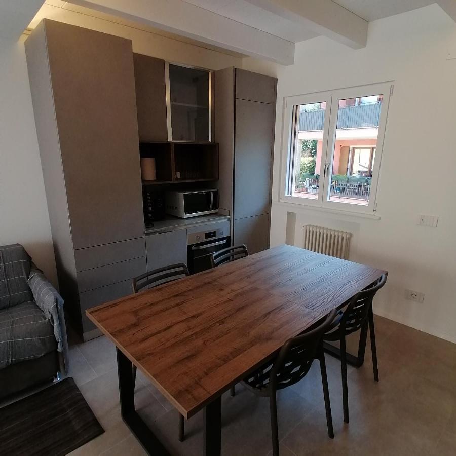 New Marina Apartments Torri Del Benaco Εξωτερικό φωτογραφία
